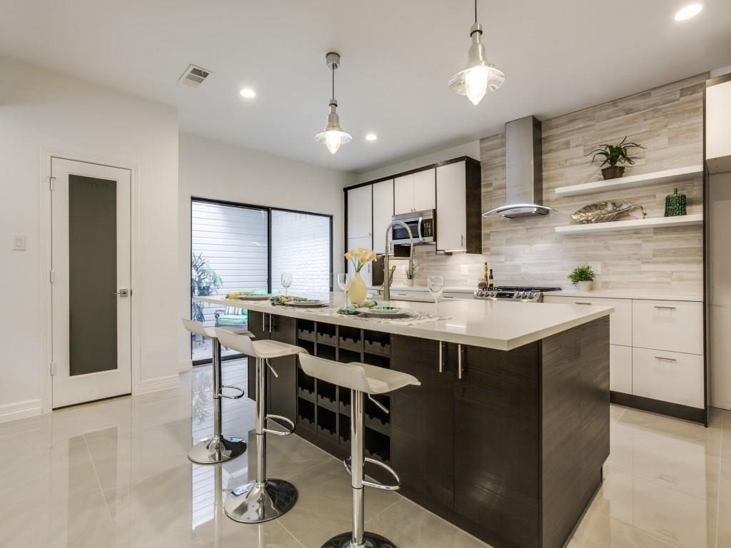 5711 Orchid Kitchen 2