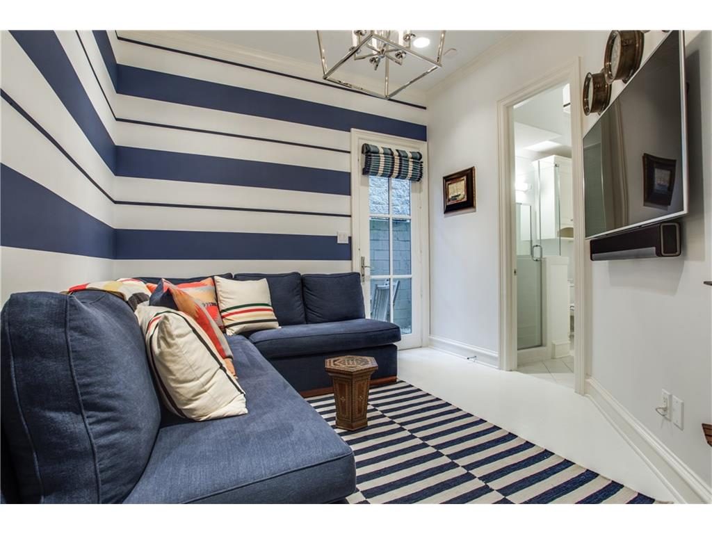Oak Lawn Townhouse bedroom 4 or media .ashx