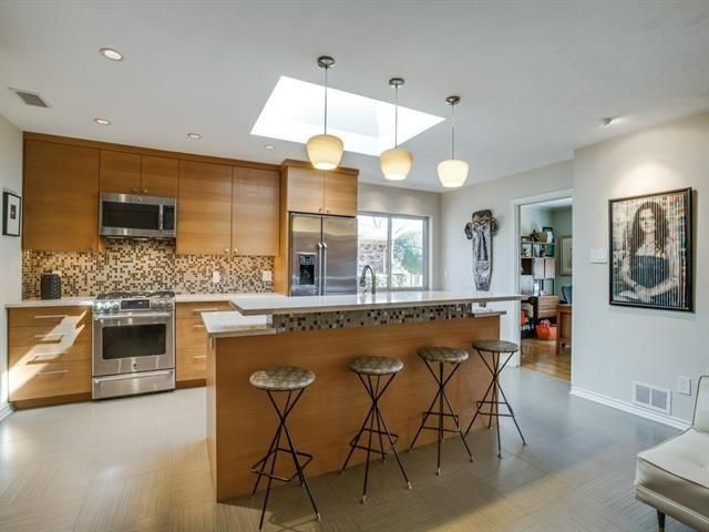 10249 Vinemont c