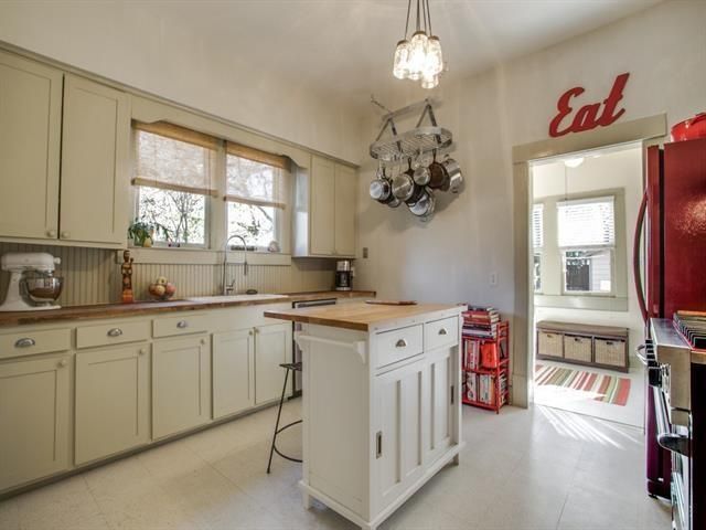 130 N. Edgefield Kitchen