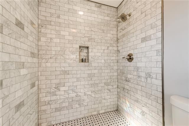 1622 Melbourne m