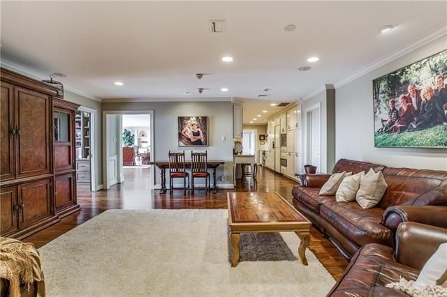2016 - Family Room