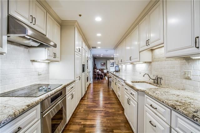 2016 - Kitchen 1