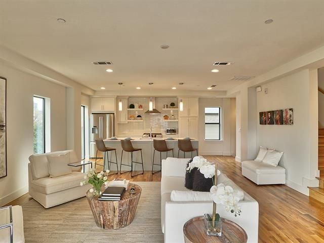 2127 Clark b