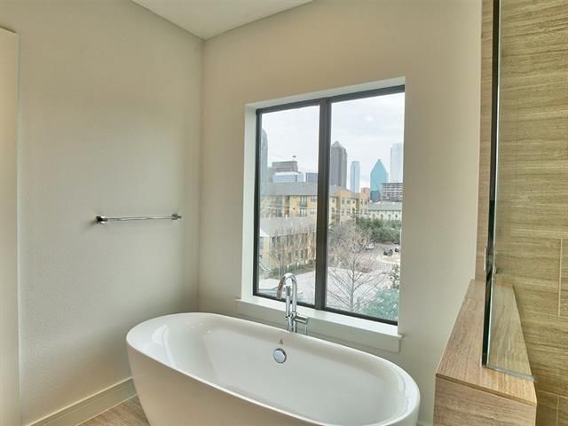 2127 Clark d