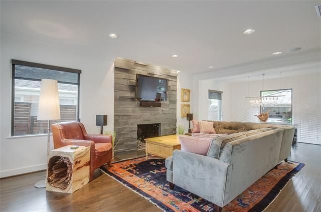 3833 W Beverly b