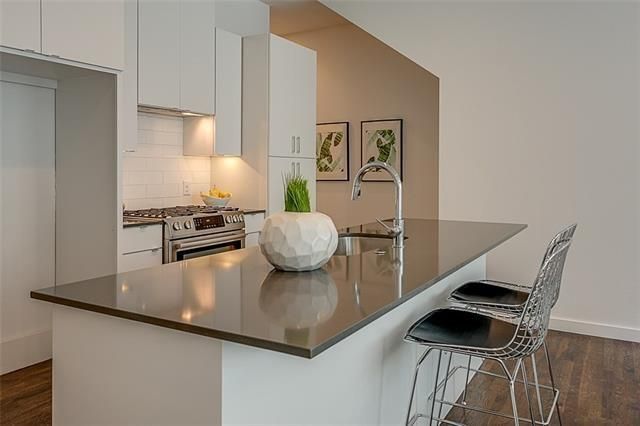 4205 Delano c