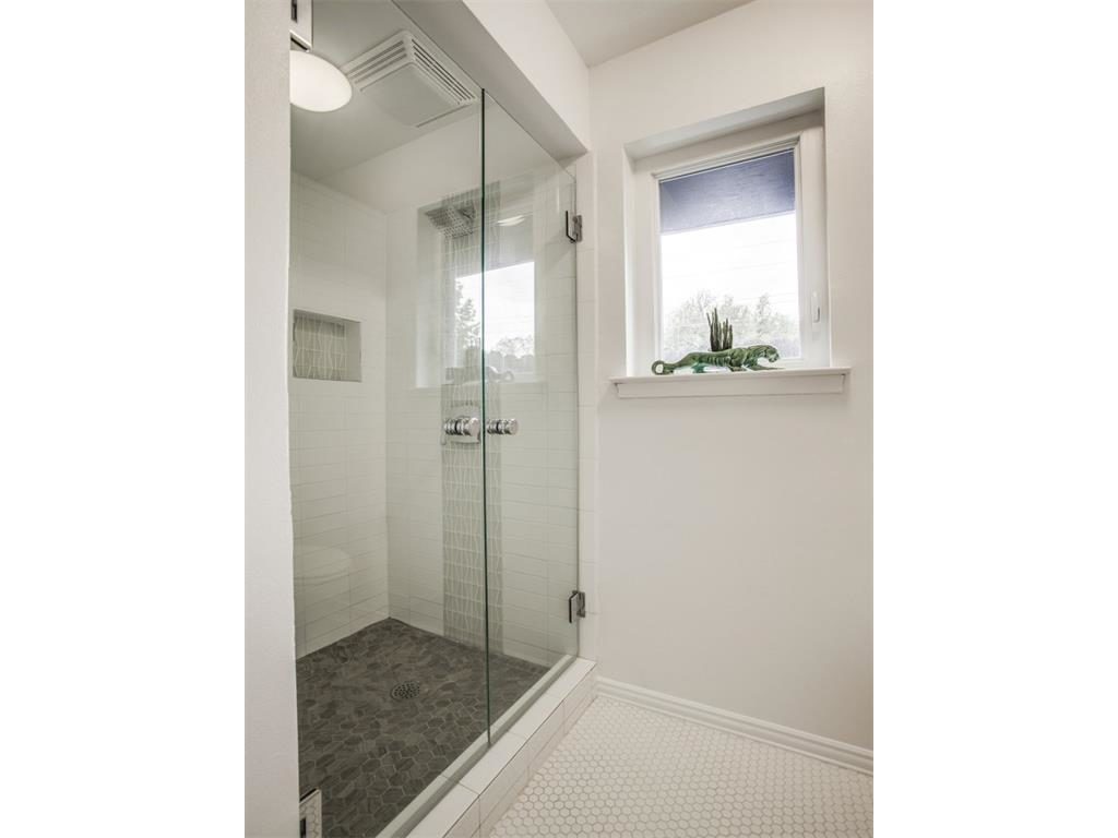 3356 Merrell Master Shower