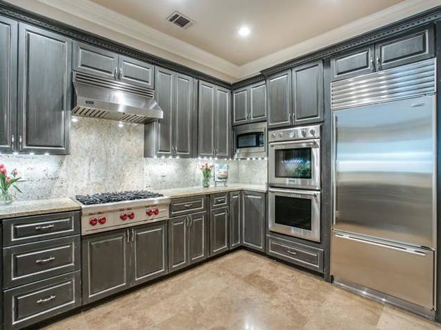 6615 Bandera 1A Kitchen 2