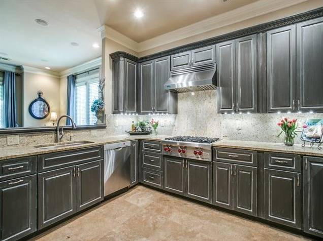 6615 Bandera 1A Kitchen