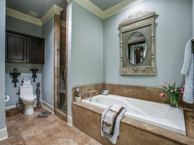 6615 Bandera 1A Master Bath 2