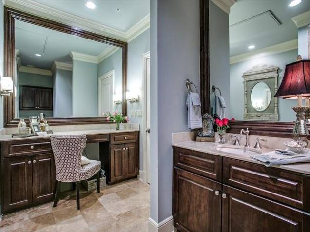6615 Bandera 1A Master Bath