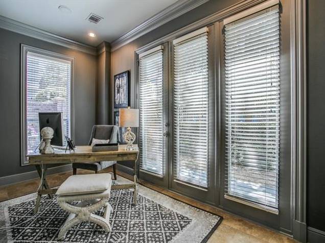6615 Bandera 1A Office