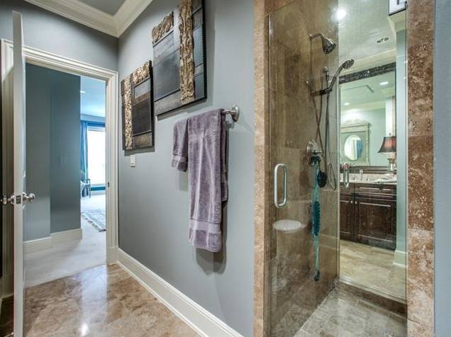 6615 Bandera 1A Walk Through SHower