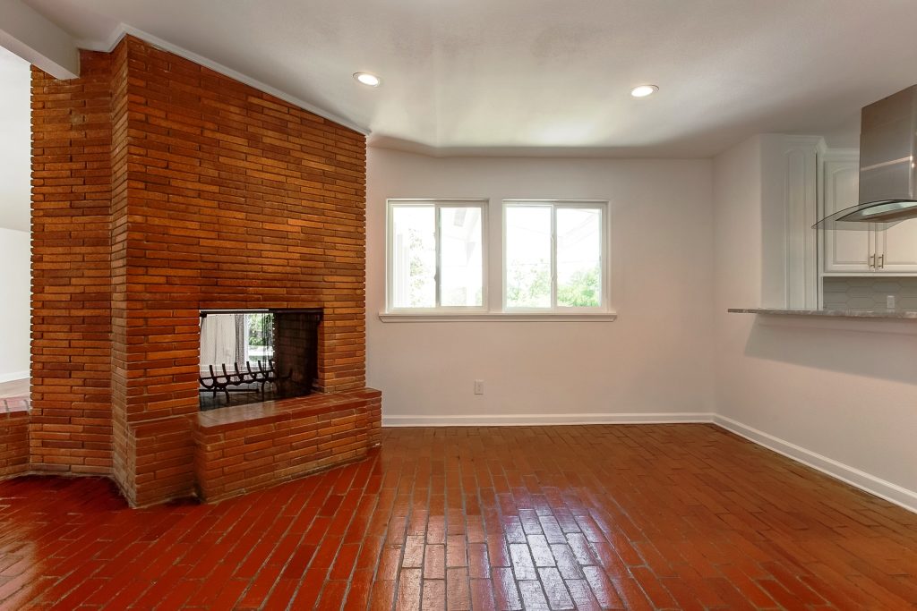 Double-sided fireplace in 6701 Woodstock