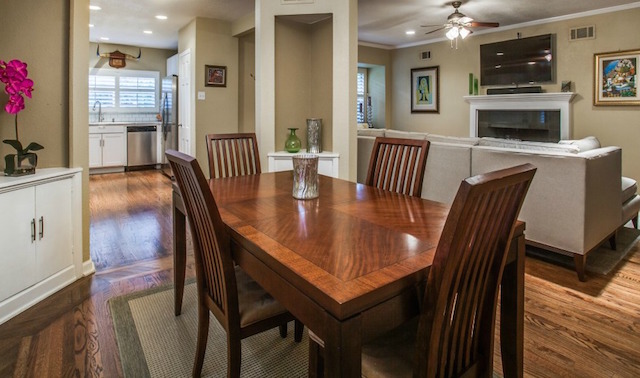  Lakewood Cottage 6910-wildgrove-ave-dallas-tx-MLS-10 copy