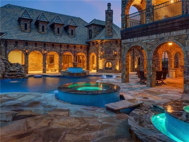 9553 BELLA TERRA Outdoor Pool