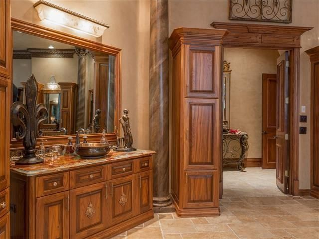 9553 BELLA TERRA master vanity 2