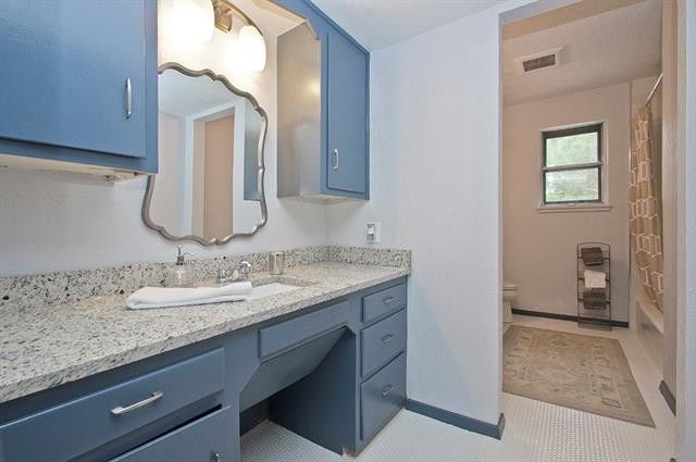 2507 Lazydale d