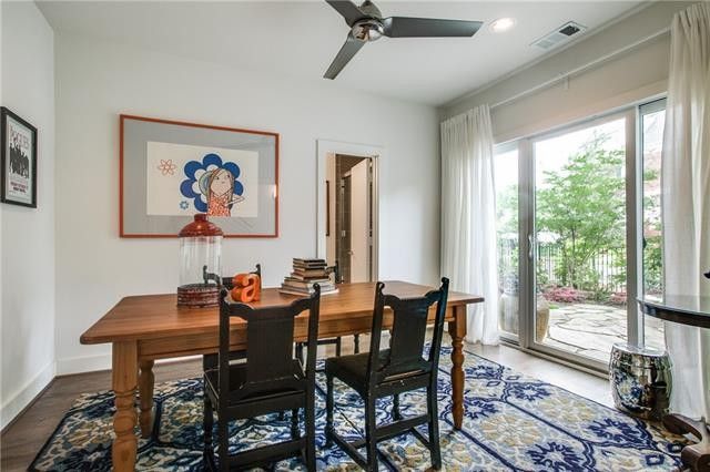 Oak Lawn Townhome