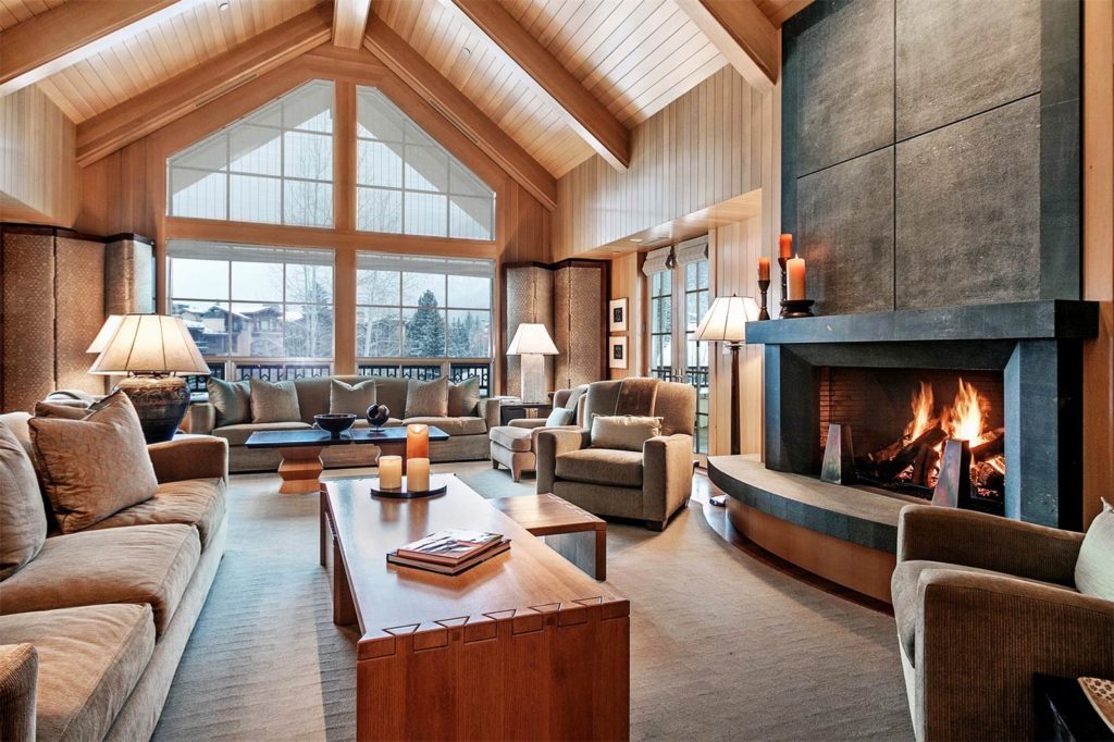Golden-Peak-Penthouse-1-1024x682