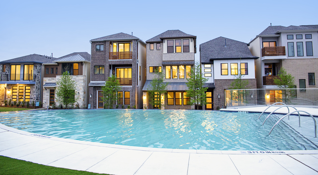 Midtown Pool-Khov Spec Photo