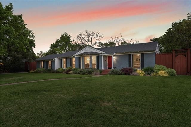 Splurge vs Steal: Take Your Pick in East Dallas’ Casa Linda Estates | CandysDirt.com