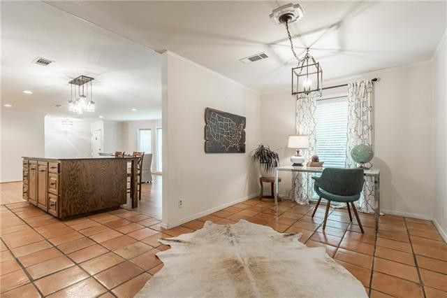 Splurge vs Steal: Take Your Pick in East Dallas’ Casa Linda Estates | CandysDirt.com