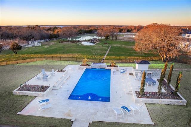 Horse-lover's Dream House Near Equestrian Trails at Lake Ray Roberts | CandysDirt.com