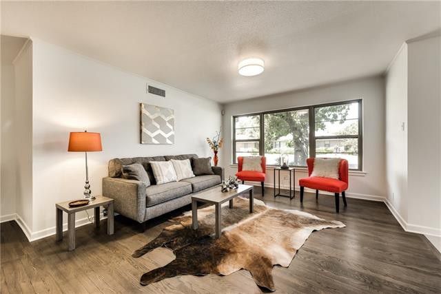 Vintage Charmer in Fantastic North Dallas Neighborhood | CandysDirt.com
