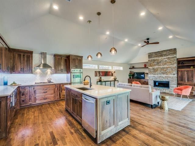 Architect-designed Forest Knoll Estates Home Leads Open Houses | CandysDirt.com