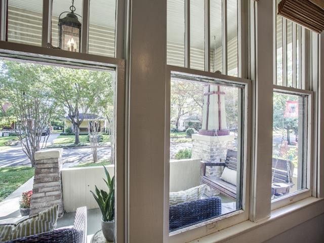 Celebrate Historic Oak Cliff Living with this Winnetka Heights Craftsman Bungalow | CandysDirt.com