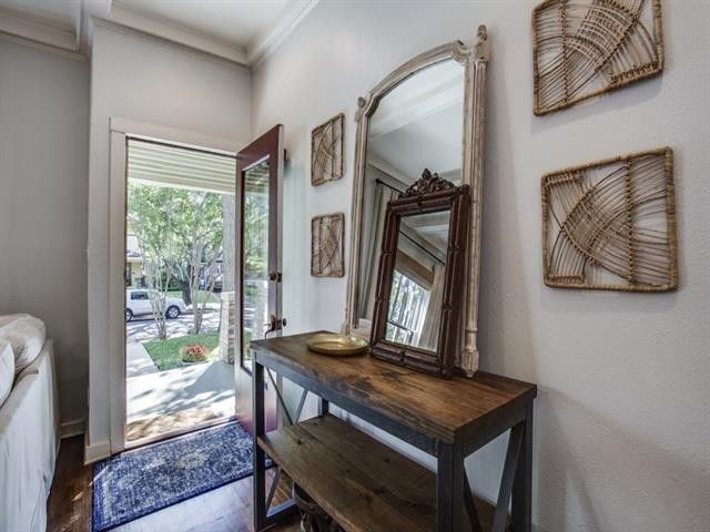 Celebrate Historic Oak Cliff Living with this Winnetka Heights Craftsman Bungalow | CandysDirt.com