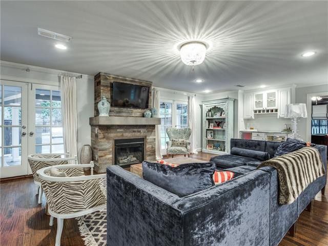 Find Bluffview Transitional Style In Our Dallas Open Houses Roundup | CandysDirt.com