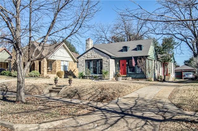 Get Cozy in this Hampton Hills Cottage, Minutes from Bishop Arts | CandysDirt.com