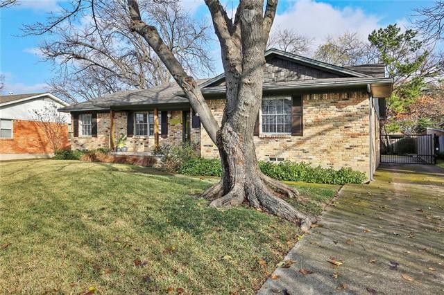 Eastwood Hills Home Offers Updated Floorplan, Amenities to Hit Buyer Checklists | CandysDirt.com