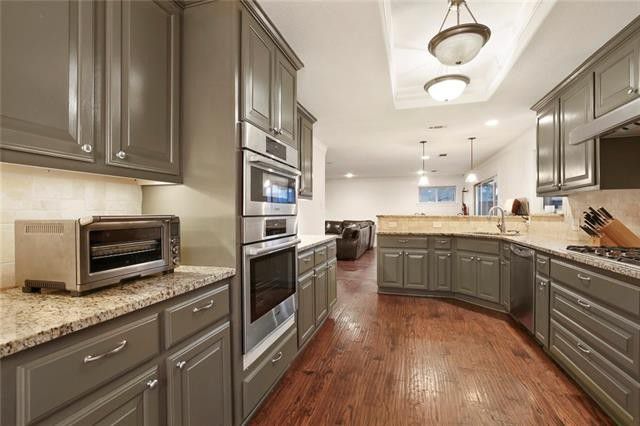 Splurge vs. Steal: Two Sweet Spots in Lake Highlands' Laurel Valley | CandysDirt.com