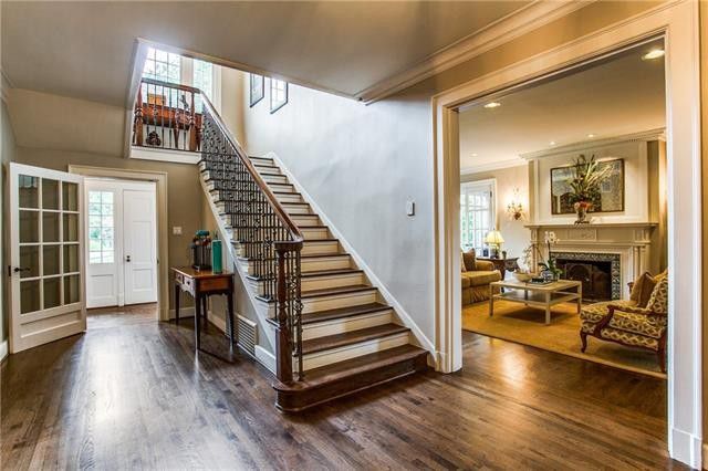 Highland Park Colonial Revival