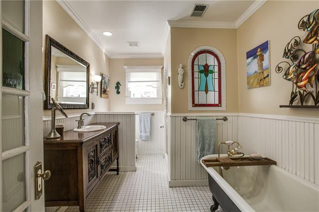 Splurge vs. Steal: Two Historic Craftsman in Dallas with Character and Big Updates | CandysDirt.com