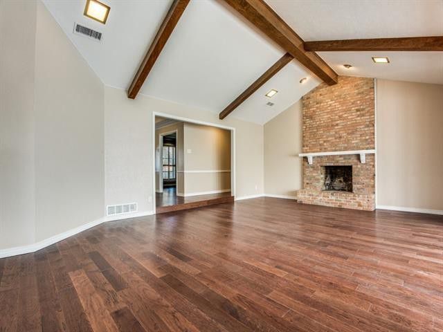 Splurge vs. Steal: Over 3000 Square Feet in Dallas for Under Half a Million Bucks | CandysDirt.com