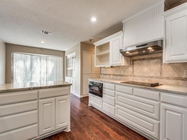 Splurge vs. Steal: Over 3000 Square Feet in Dallas for Under Half a Million Bucks | CandysDirt.com