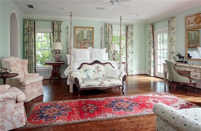 Historic Colonial Revival