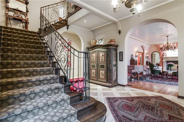 An Updated Classic From a Bygone Era on Swiss Avenue Hits the Market | CandysDirt.com