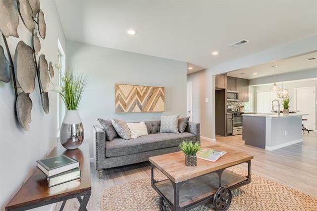 East Dallas Cottage Packs Big Scandinavian Style for Millennial Appeal | CandysDirt.com
