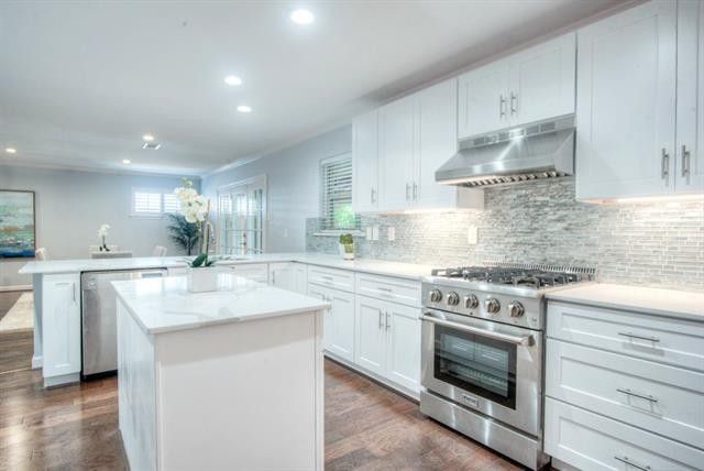 Splurge vs Steal: Two Lovely Lochwood Houses, Reduced in Asking Price | CandysDirt.com