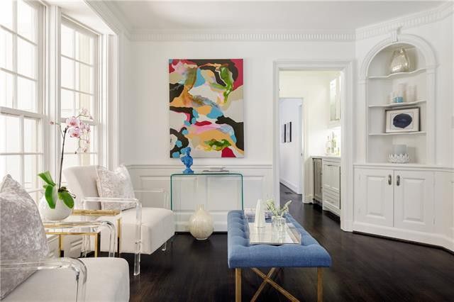 classic Colonial Revival