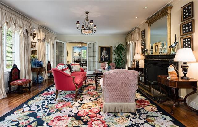 English Country Tudor
