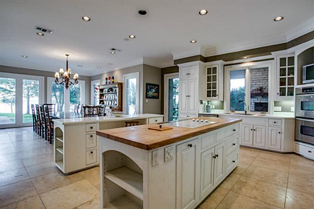 10 Island Drive Kitchen