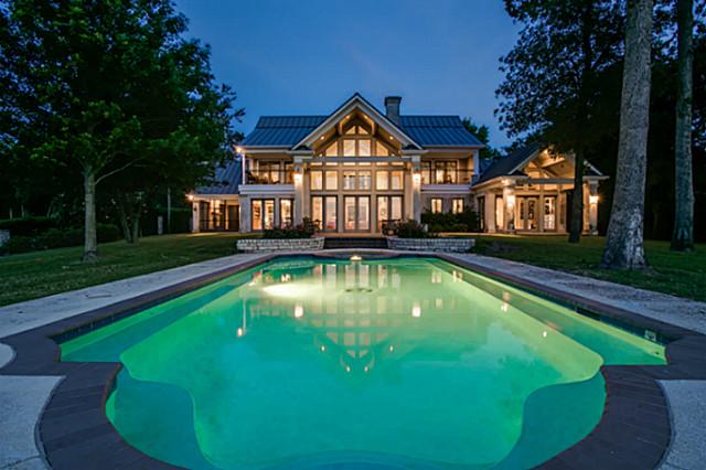 10 Island Drive Pool