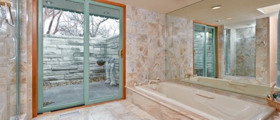 9100Guernsey-125L-930x399
